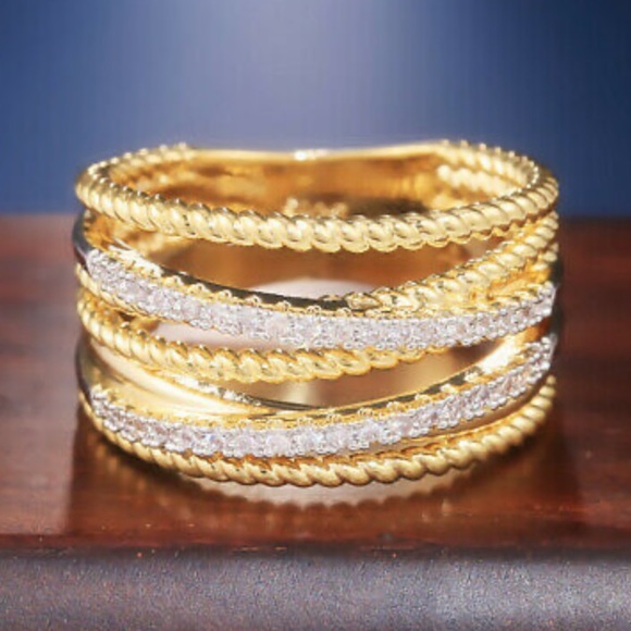 NEW 18k gold plated Ring - Picture 6 of 6